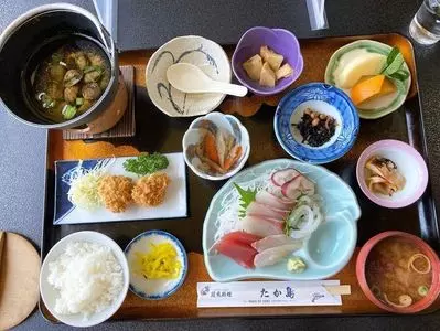 新鮮料理の宿たか島