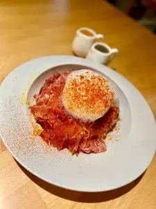 生ハム専門店 イベリ家 新宿御苑