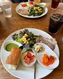 芽キャベツ 砂沼公園通り店（メキャベツ）