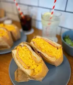 サンダウナー トーキョー オムレツ（SUNDOWNER）