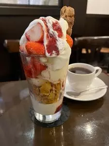 カフェ・ラ・ダダ