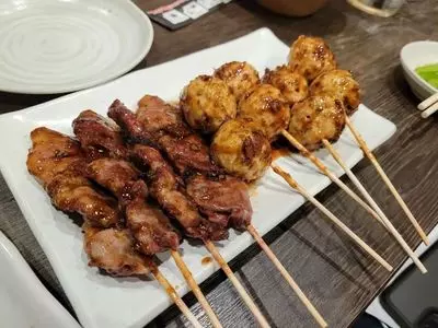 炭火焼鳥専門店たろう（たろう）