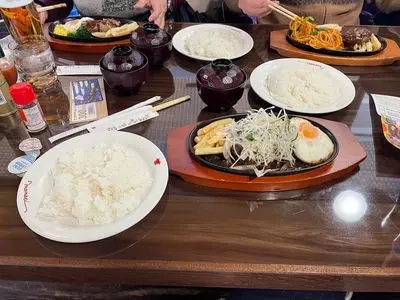 肉の万世 庄和インター店