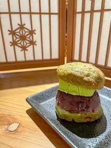 EDOCCO CAFE MASU MASU