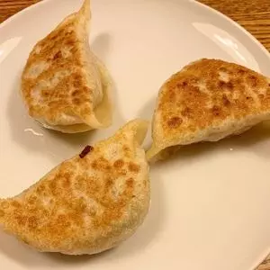 中国小麦粉料理専門店恵泉
