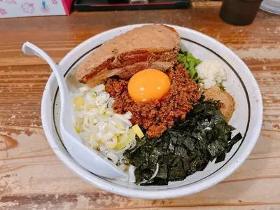 麺 酒 やまの