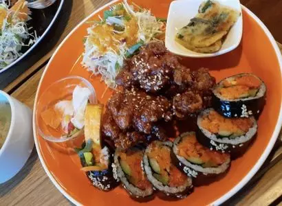 ムーンガ カフェ（MOON-GA CAFE）