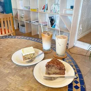 カフェ ウォルナット（cafe walnut）