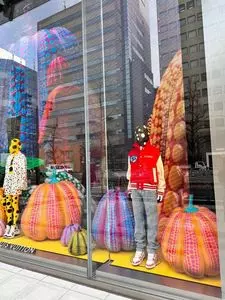 551蓬莱 本店 2枚目