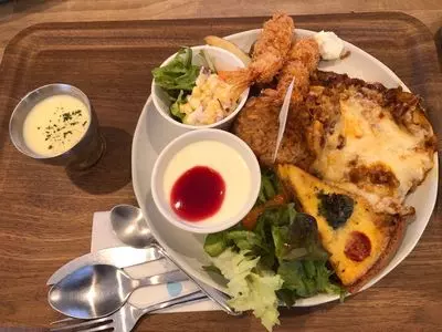SukuSuku CAFE