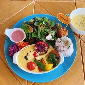 Kind Cafe 3枚目