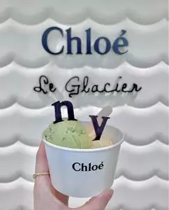 クロエ・ル・グラシエ（Chloé Le Glacier）