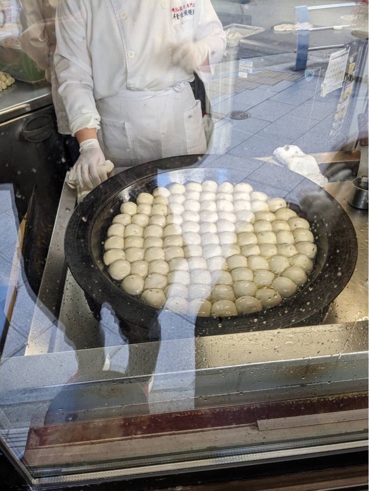 shin-emonさんさんが投稿した弄堂 生煎饅頭 南森町本店（ロンタン センチェンマントウ）に関する口コミの画像