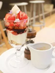 フロムトップ
