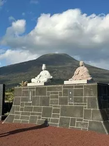 宇喜多秀家の墓