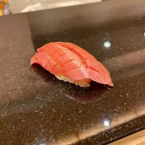 鮨 匠海