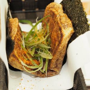 豊川稲荷表参道 1枚目