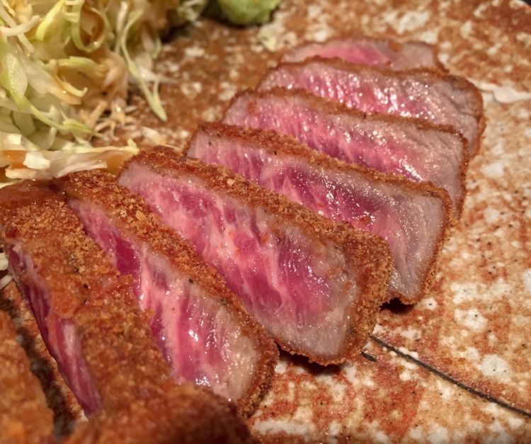 #ホームレスの旅 #日本 #東京 #冬 #旅行 #観光 #肉 #グルメ #人気店 #牛かつ #もと村 #おでかけ #美味しい #インスタ映え #フォトジェニック
