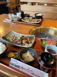 牛屋たなか