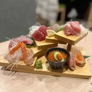 鮨 ととぎん 心斎橋店