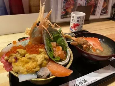 うに専門店世壱屋 小樽運河店