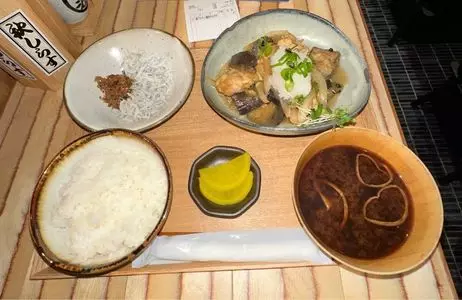 しらす食堂 じゃこ屋 七代目 山利