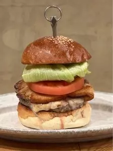 No.18（ナンバージュウハチ）