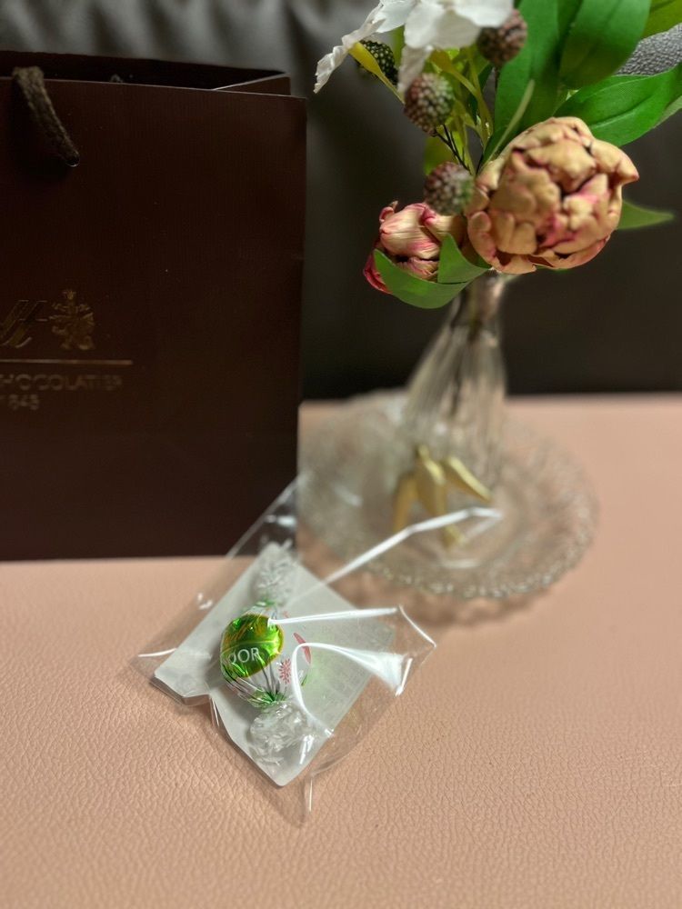 chou chou tabiさんが投稿したリンツ ショコラ ブティック クリスタ長堀店に関する口コミの画像