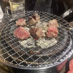 炭火焼肉 じんじん