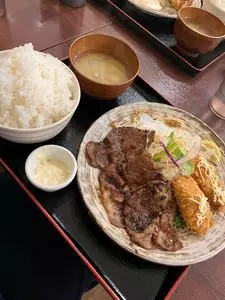 定食や