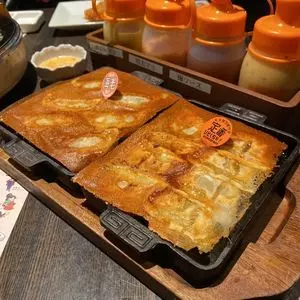 名古屋羽根付き餃子 にこにこ餃子 安城店（【旧店名】鉄板餃子と290円ハイボール 安城にこにこ餃子）
