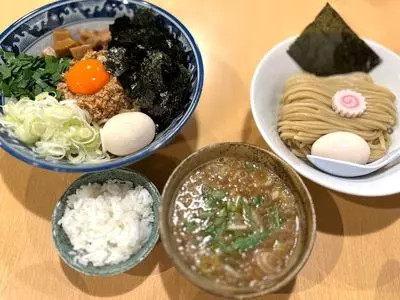 ツケメン ロッキー