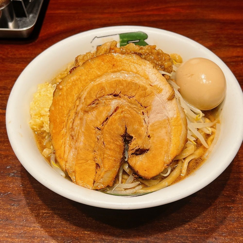 ヤジメシ　ボリューム満点東京グルメさんが投稿したラーメン 雷 東京本丸店に関する口コミの画像