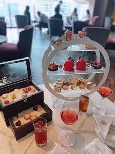 ザ カハラ ラウンジ（THE KAHALA LOUNGE）