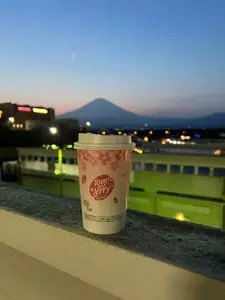 タリーズコーヒー 御殿場プレミアム・アウトレットイースト店（TULLY'S COFFEE）