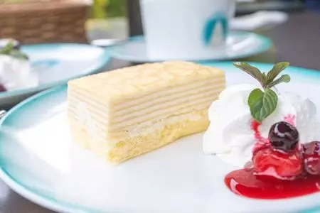8代葵カフェ 市川店