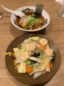 Chinaめし La-麺食堂（チャイナメシ ラーメンショクドウ）