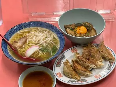 東来軒