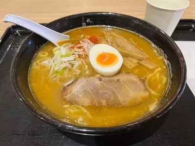 三代目 月見軒 東京SUNAMO店