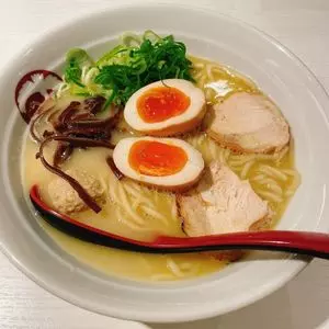 濃厚京鶏白湯らーめん めんや 美鶴（ミツル）