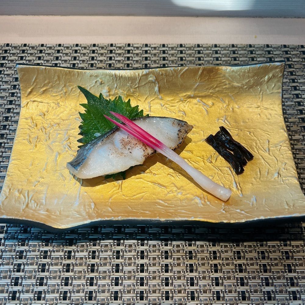 ヤジメシ　ボリューム満点東京グルメさんが投稿した天寿し 横浜店（【旧店名】横浜 鮨 黒潮海閤）に関する口コミの画像