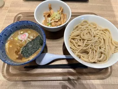 白楽 栗山製麺 三井アウトレットパーク 横浜ベイサイド店