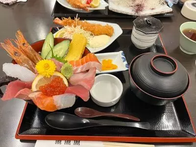 魚魚魚（ギョギョギョ）