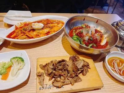 コサム冷麺専門店