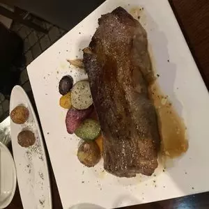 やみつきビストロ