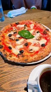 マザーズ 吉祥寺店（Trattoria e Pizzeria MOTHERS）