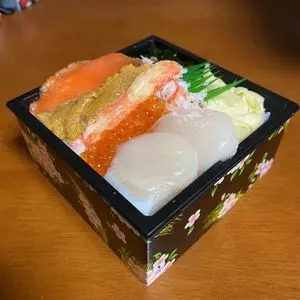 うに専門店世壱屋 余市実家店