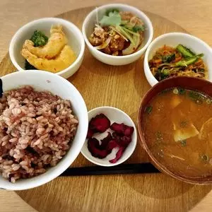 chano-ma 茶屋町（チャノマ）