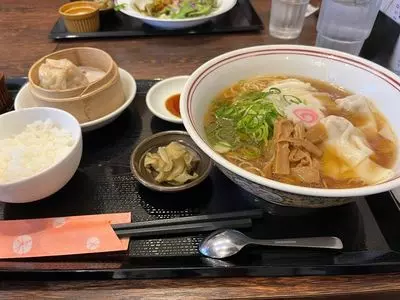 街中華むらやま