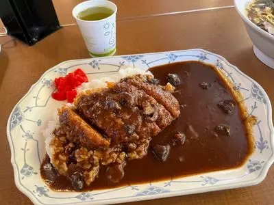 レストラン さんかくぼうし（【旧店名】こどもの国食堂）